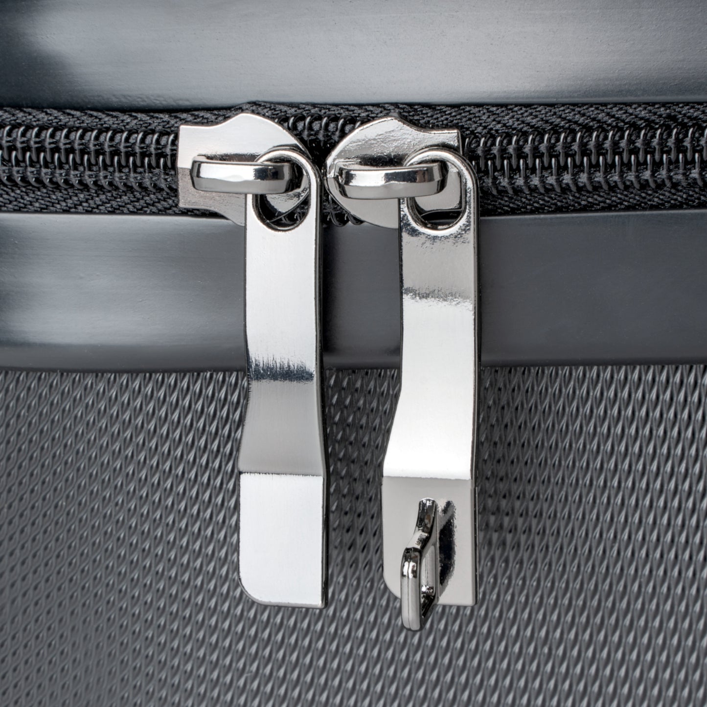 Tropical Design Suitcase – Travel in Style & Adventure!