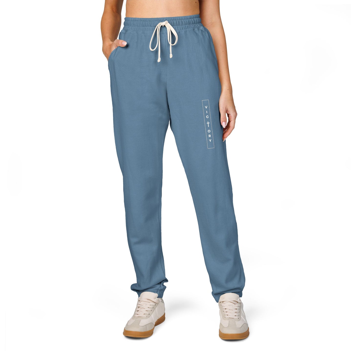 Victory – Unisex Garment-Dyed Fleece Sweatpants
